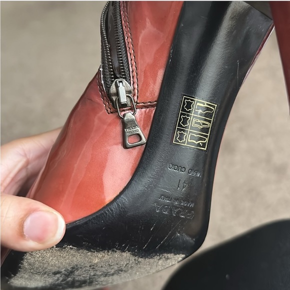 PRADA Vernice Sfumata Patent Leather Boots - Picture 6 of 6